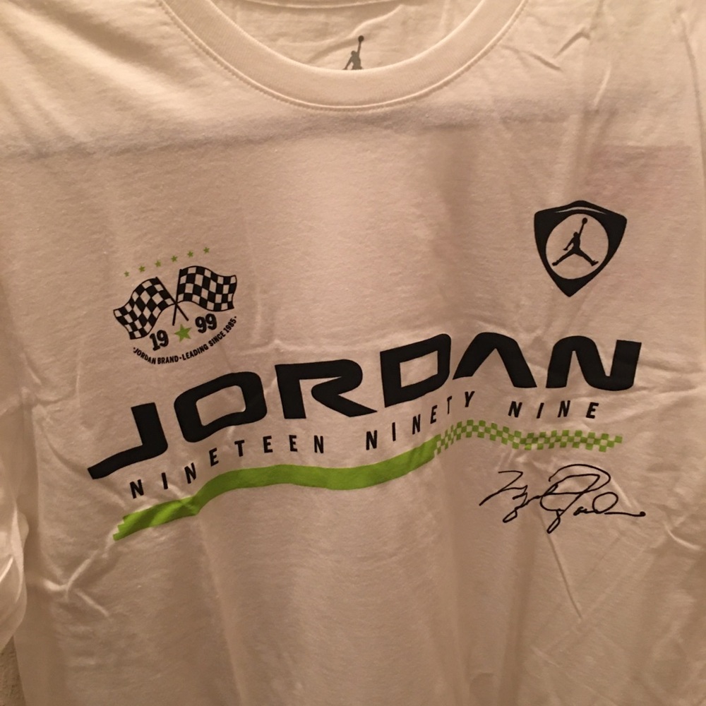 Jordan retro XIV TEE SIZE (LARGE) rare tee....